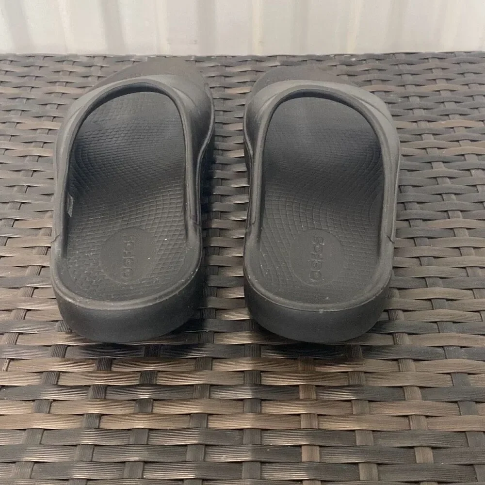 Oofos sandals, women’s size 8 - Picture 3 of 7